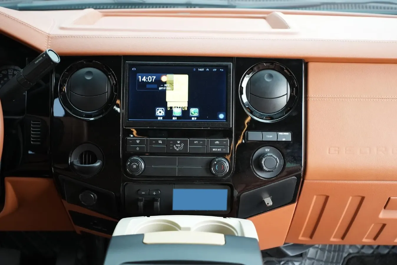 2011 Aston Martin DB9 6.0L 476HP V12 6AT,autocango,china used car exporter,china ev exporter,chinese used car exporter,chinese used ev exporter