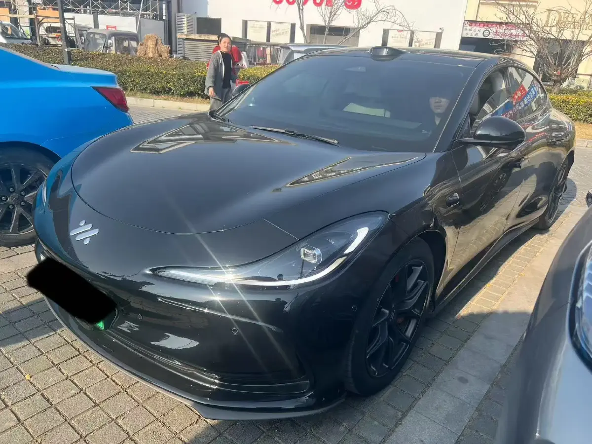 2024 IM L6 BEV 75KWH