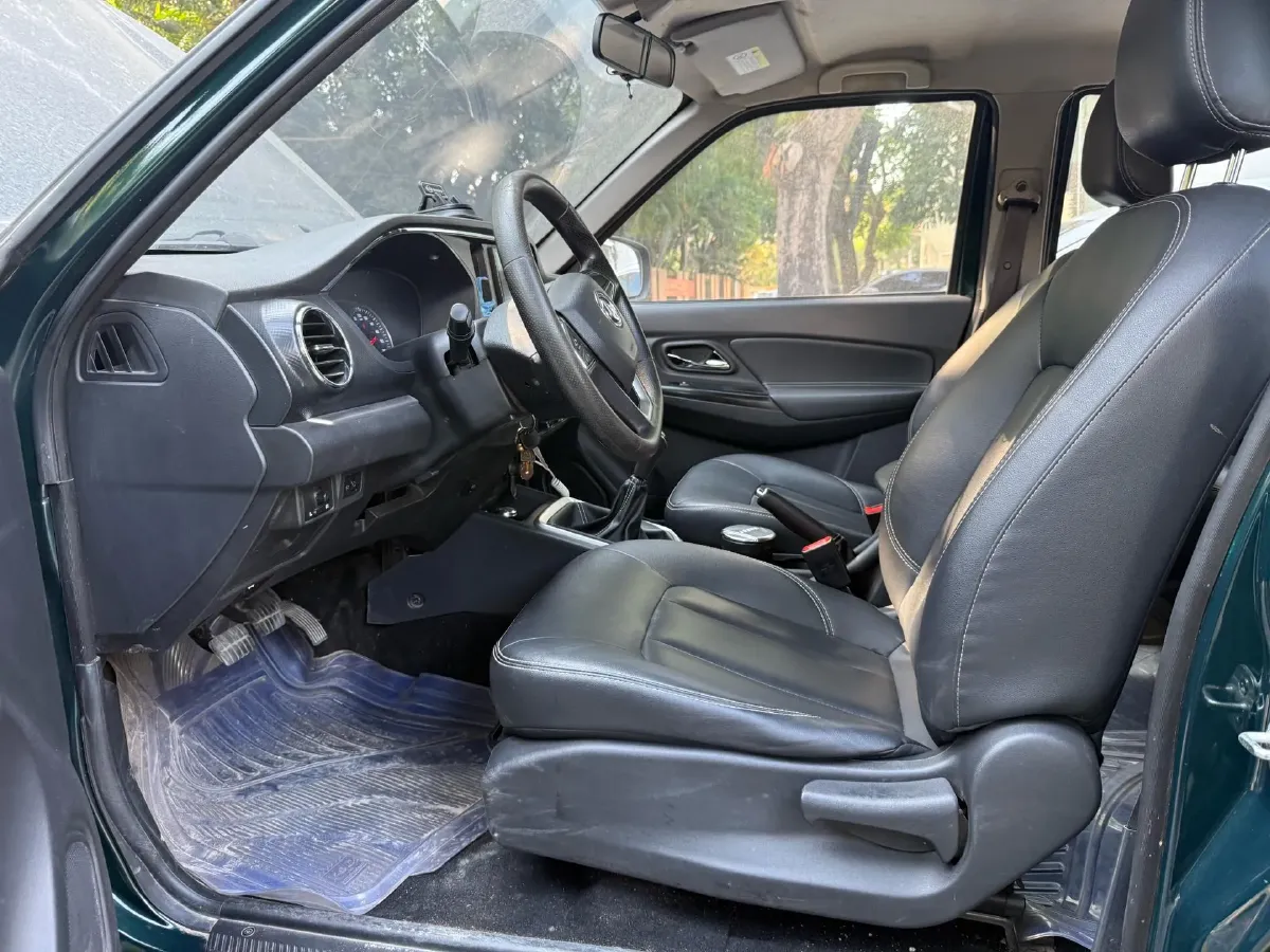 2021 Dongfeng RuiQi 2.4L 158HP L4 5MT,autocango,china used car exporter,china ev exporter,chinese used car exporter,chinese used ev exporter