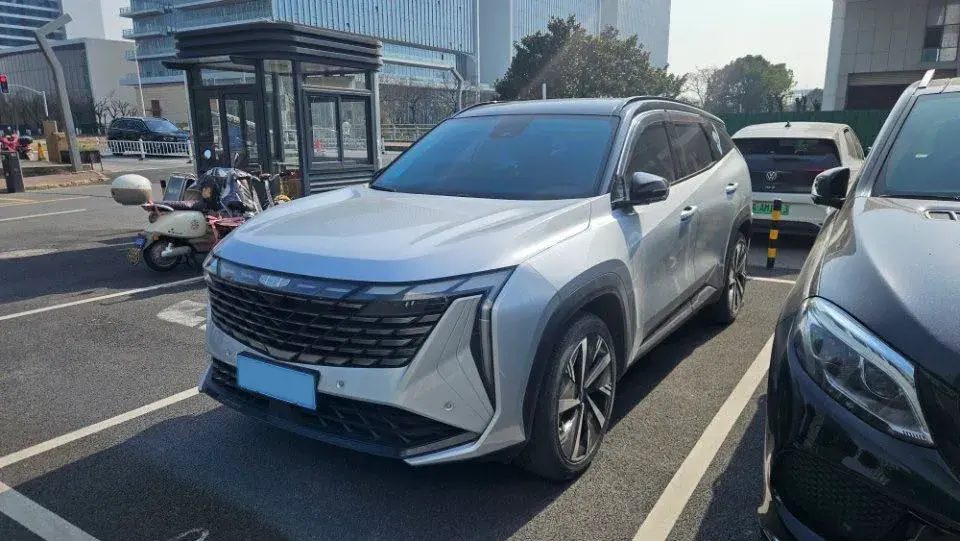 2023 Geely StarRay 1.5T 181HP L4 7DCT