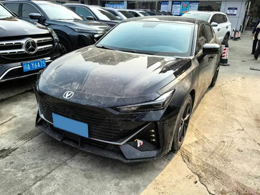 2022 ChangAn UNI-V 1.5T 188HP L4 7DCT