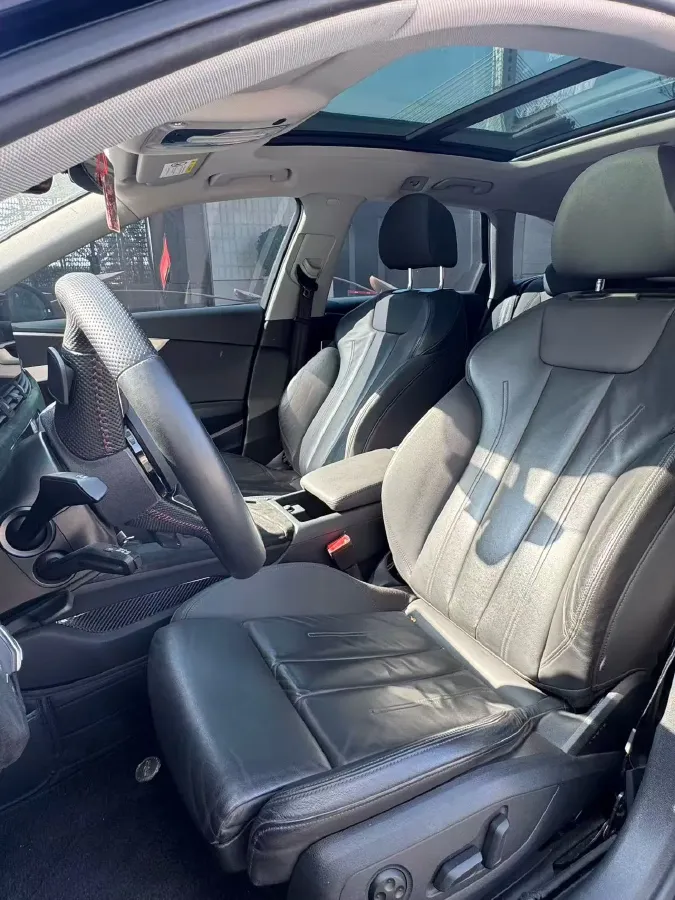 2021 Audi A4 2.0T 204HP L4 7DCT,autocango,china used car exporter,china ev exporter,chinese used car exporter,chinese used ev exporter