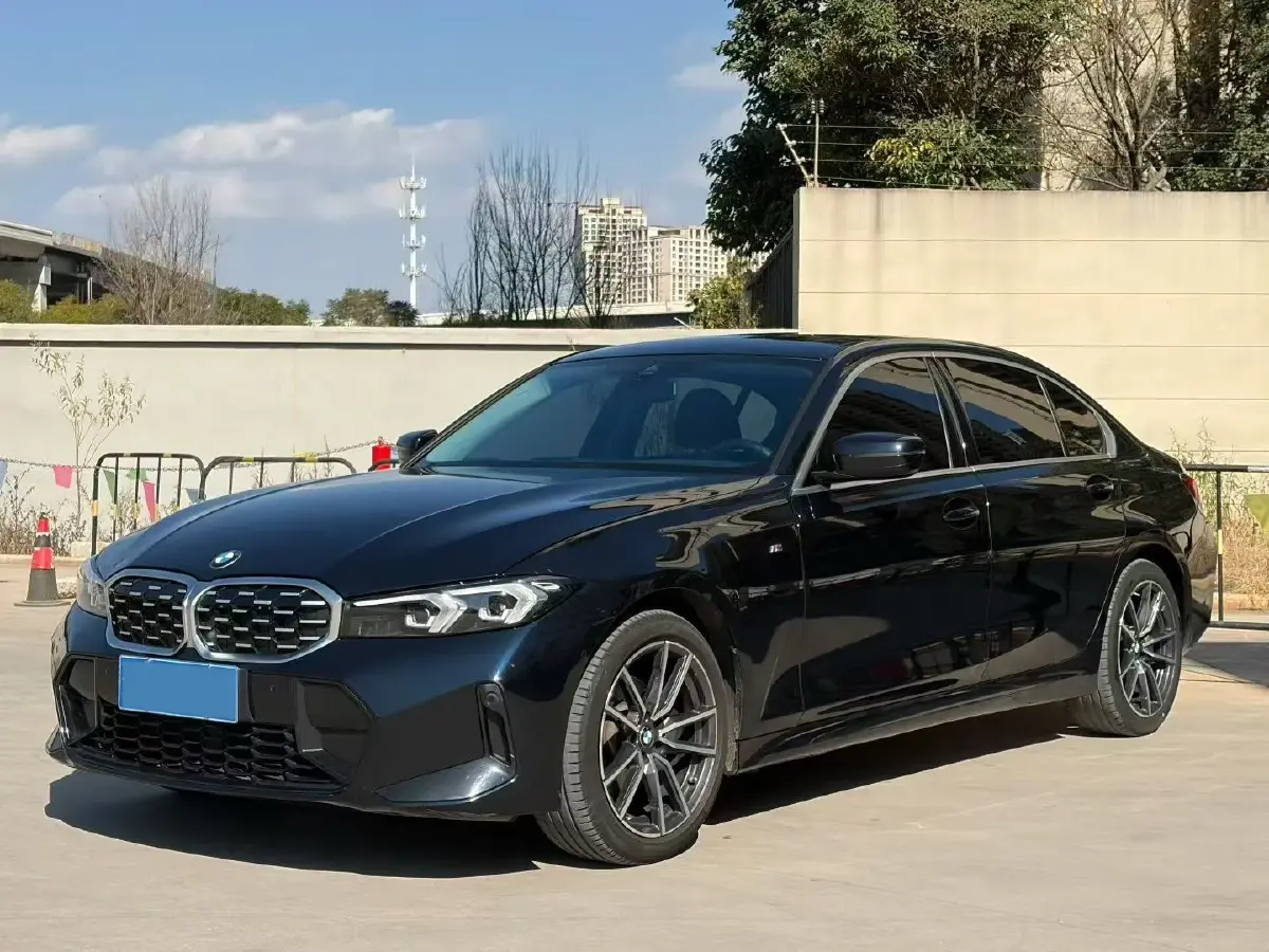 2024 BMW 3 Series 2.0T 184HP L4 8AT