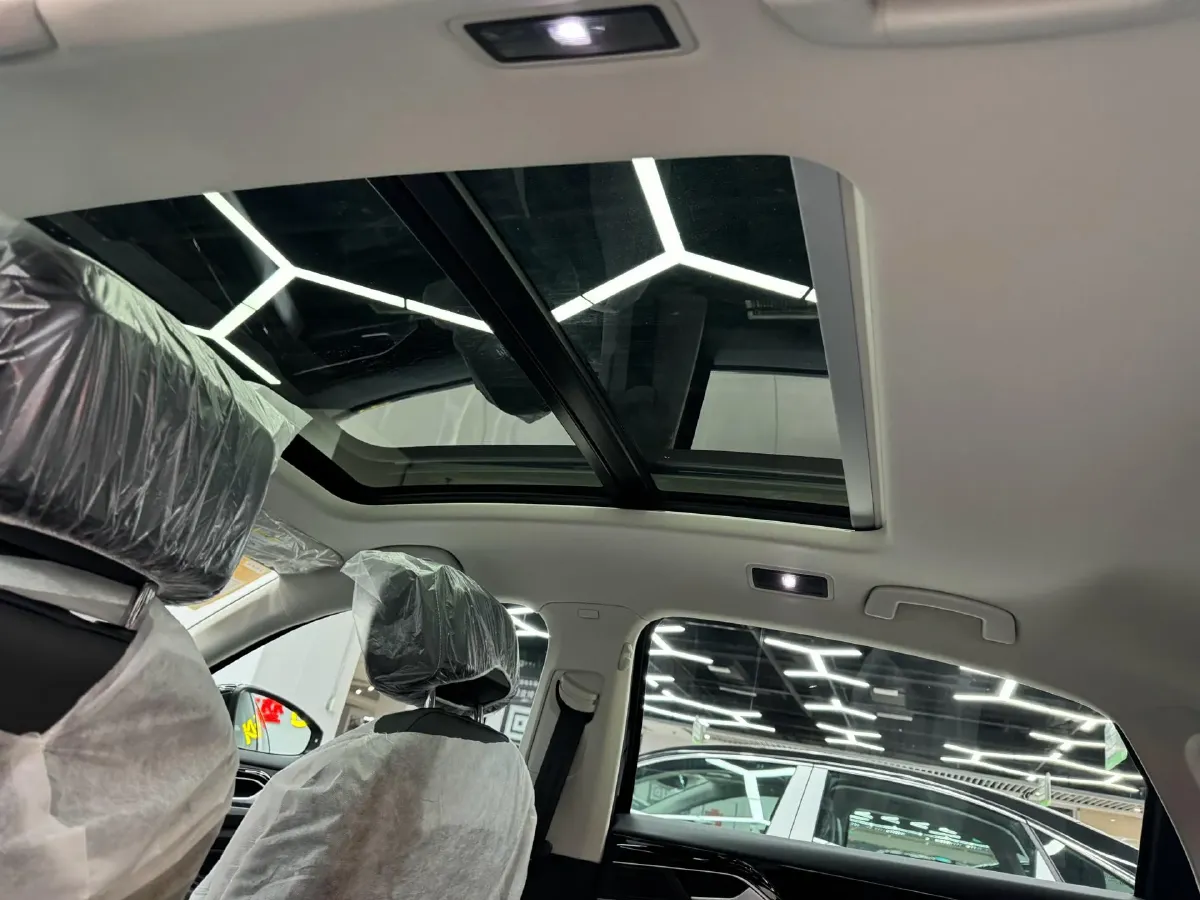 2026 Volkswagen Passat 2.0T 220HP L4 7DCT,autocango,china used car exporter,china ev exporter,chinese used car exporter,chinese used ev exporter