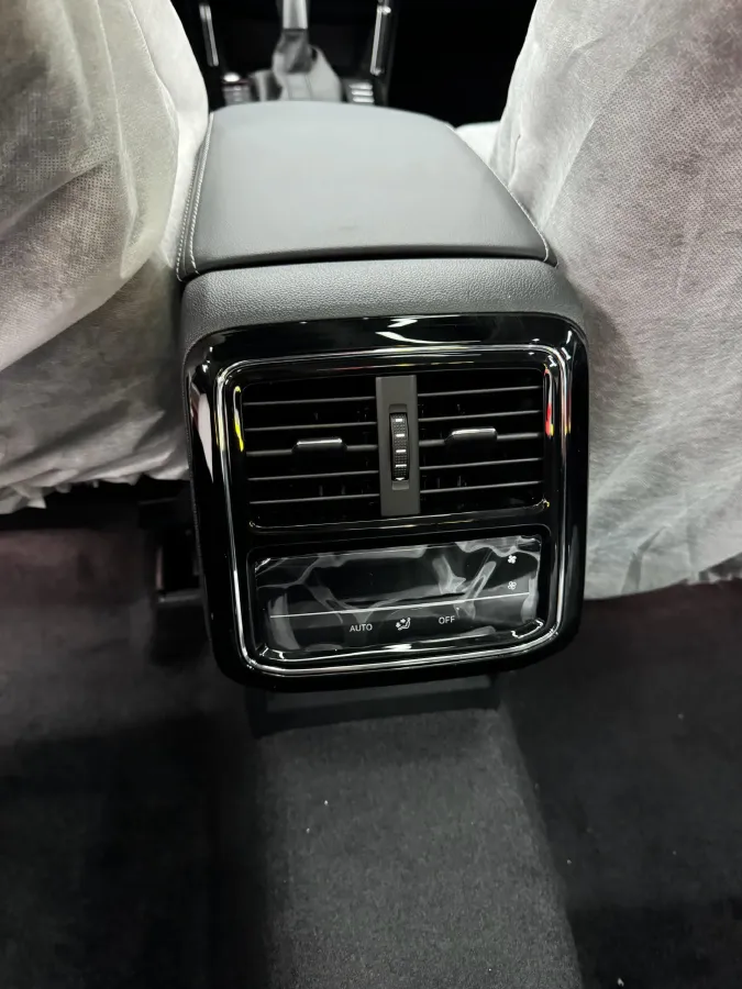 2026 Volkswagen Passat 2.0T 220HP L4 7DCT,autocango,china used car exporter,china ev exporter,chinese used car exporter,chinese used ev exporter