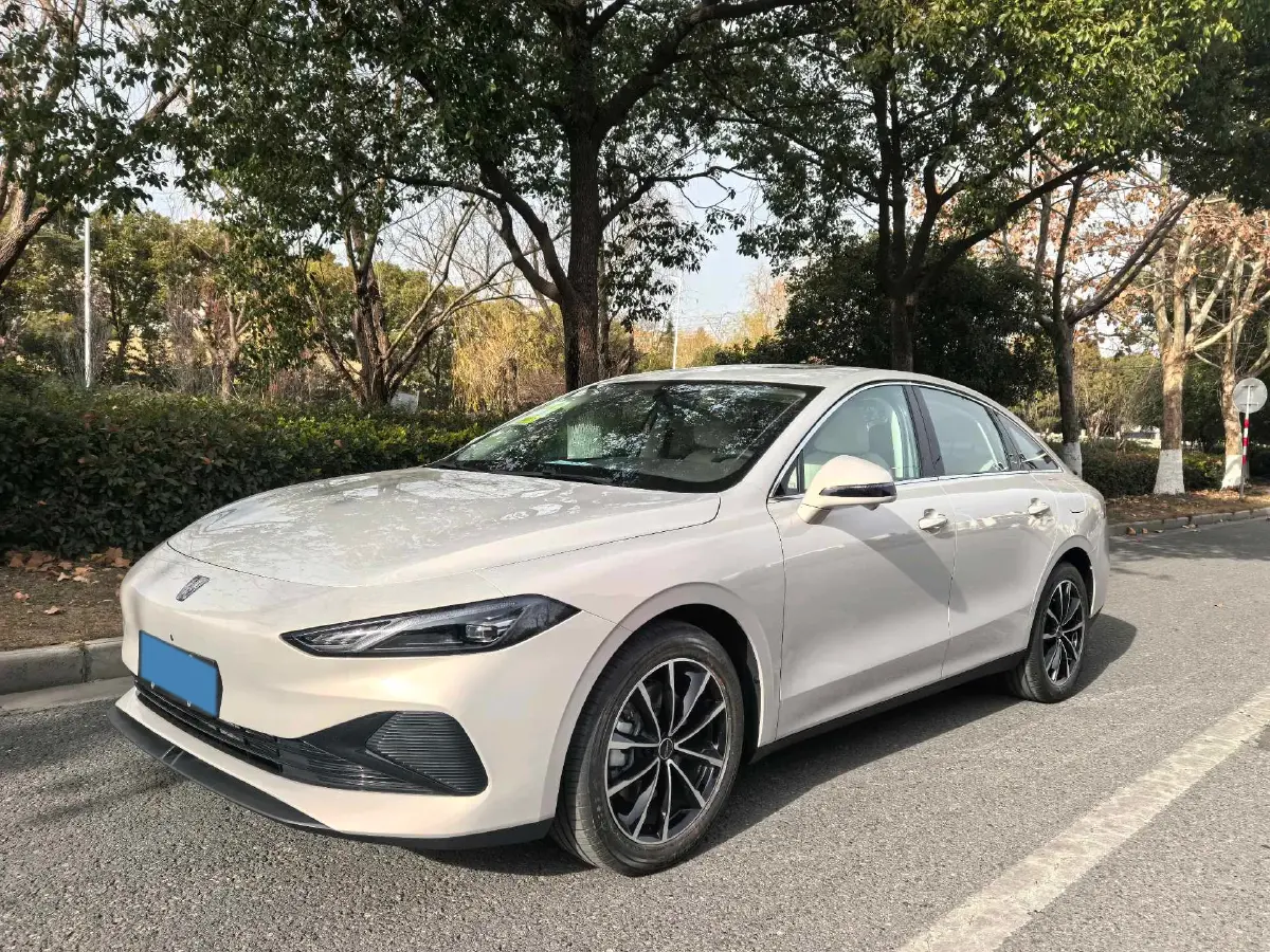 2025 Roewe D7 1.5L 112HP L4 1DHT PHEV 19.7KWH