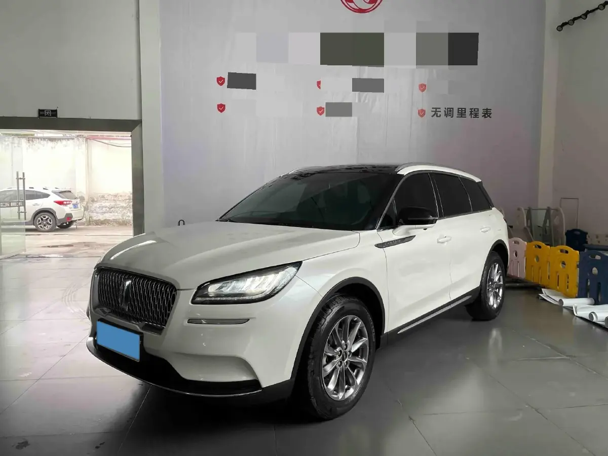 2020 Lincoln Corsair 2.0T 245HP L4 8AT