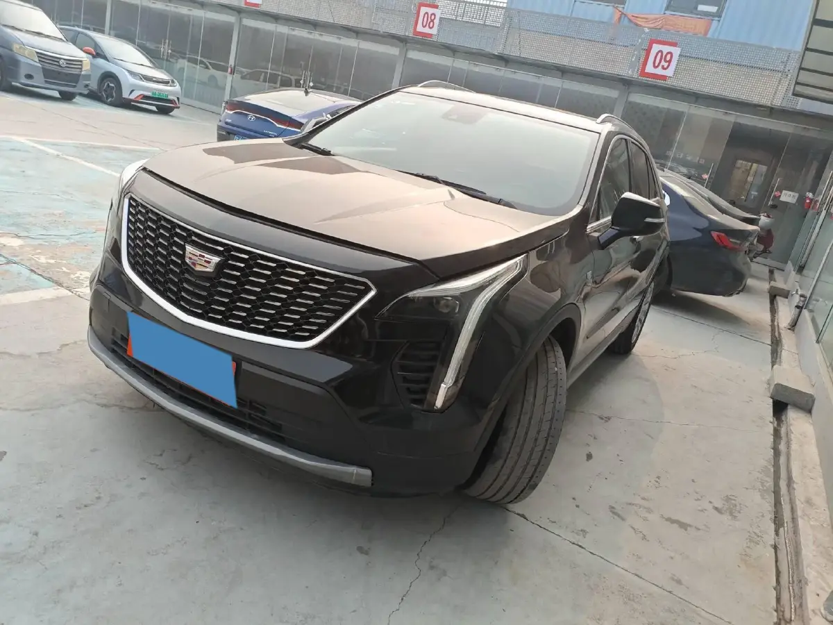 2022 Cadillac XT4 2.0T 237HP L4 9AT