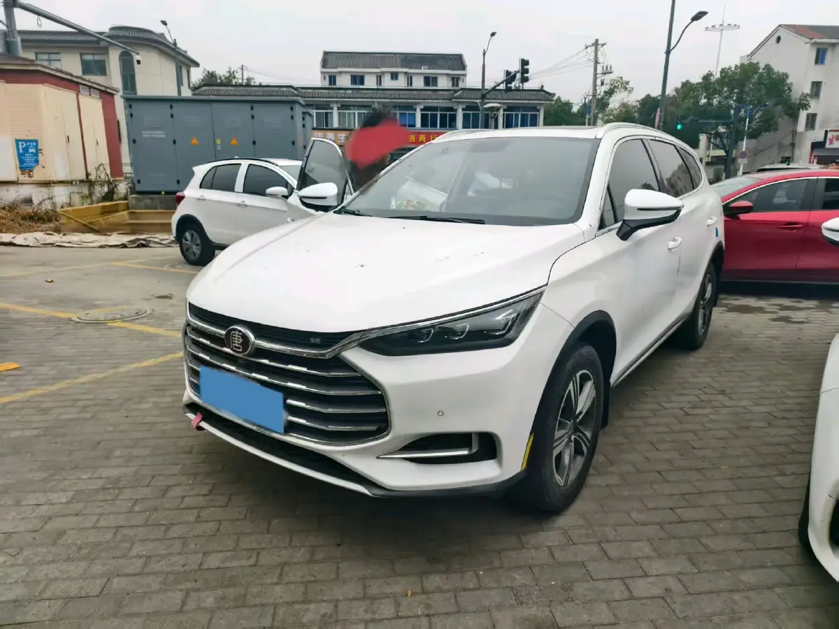 2019 BYD Tang 2.0T 192HP L4 6AT