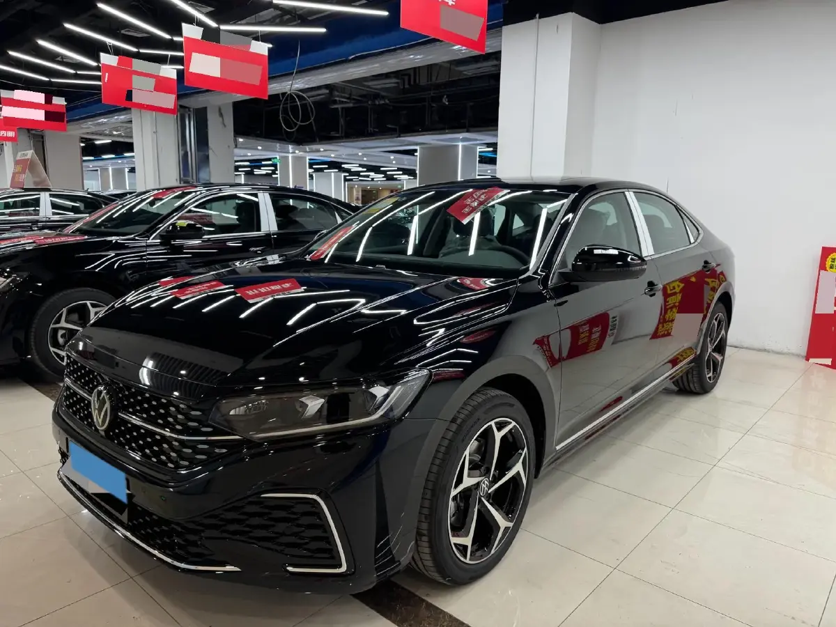 2026 Volkswagen Passat 2.0T 220HP L4 7DCT