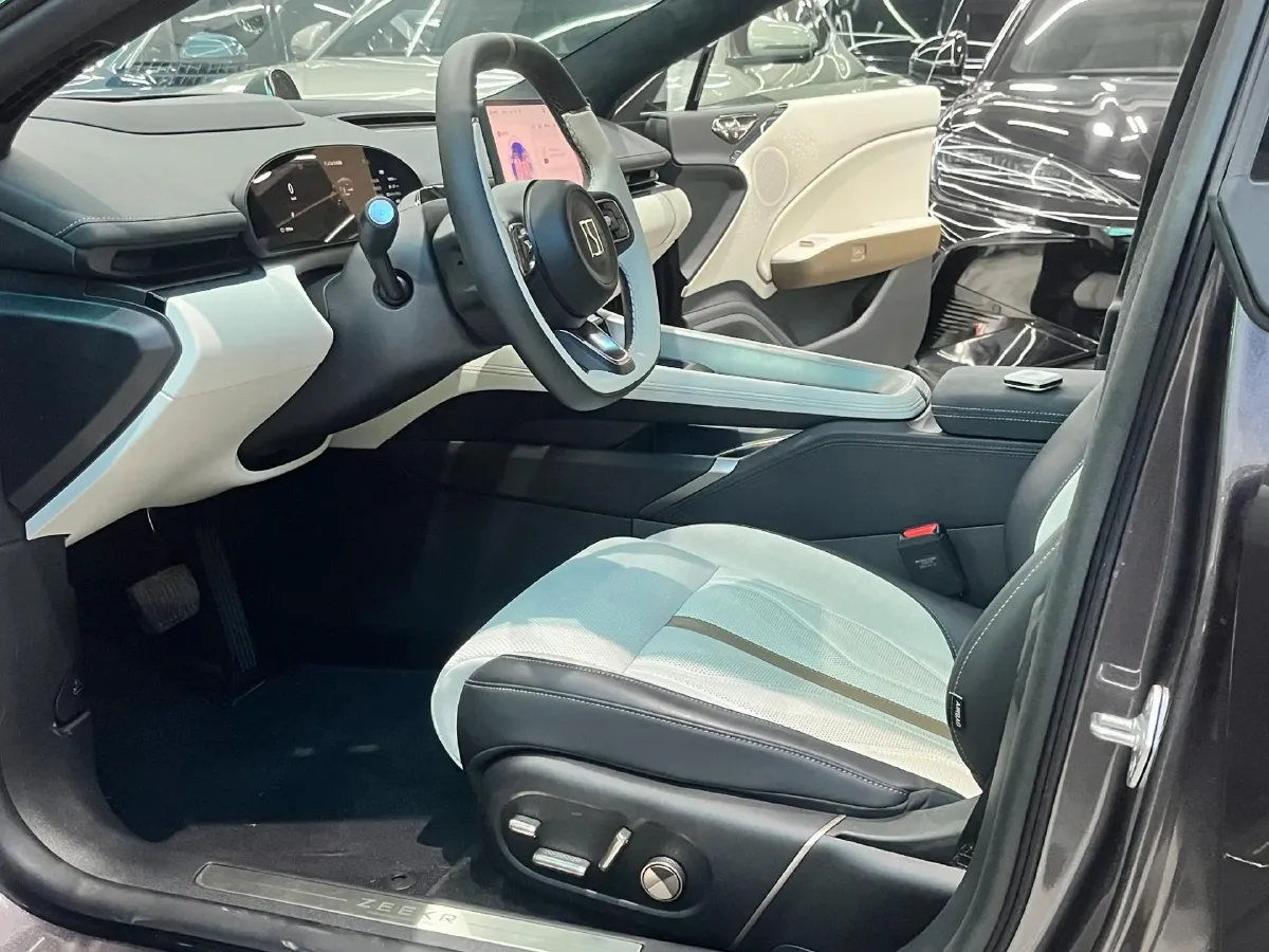 2025 Zeekr 007GT BEV 100.01KWH,autocango,china used car exporter,china ev exporter,chinese used car exporter,chinese used ev exporter