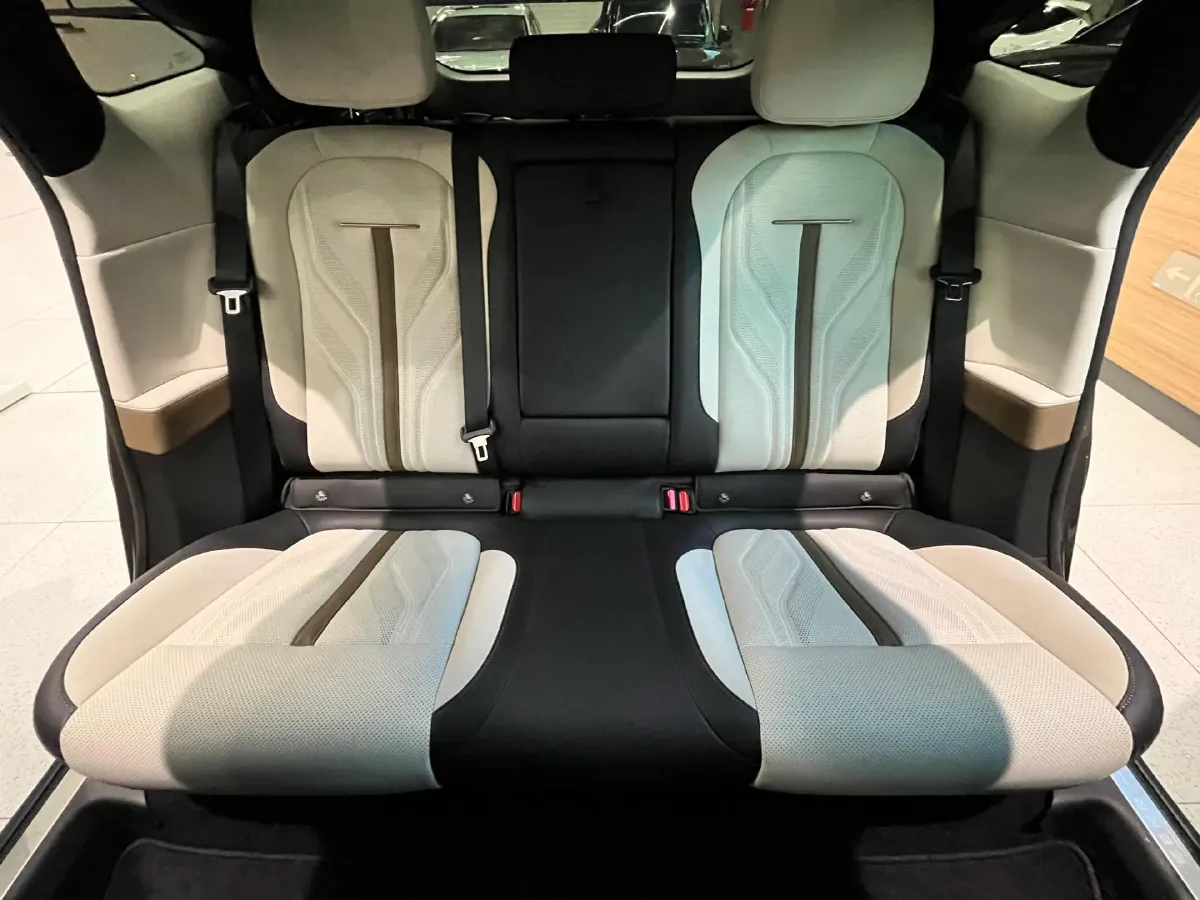 2025 Zeekr 007GT BEV 100.01KWH,autocango,china used car exporter,china ev exporter,chinese used car exporter,chinese used ev exporter