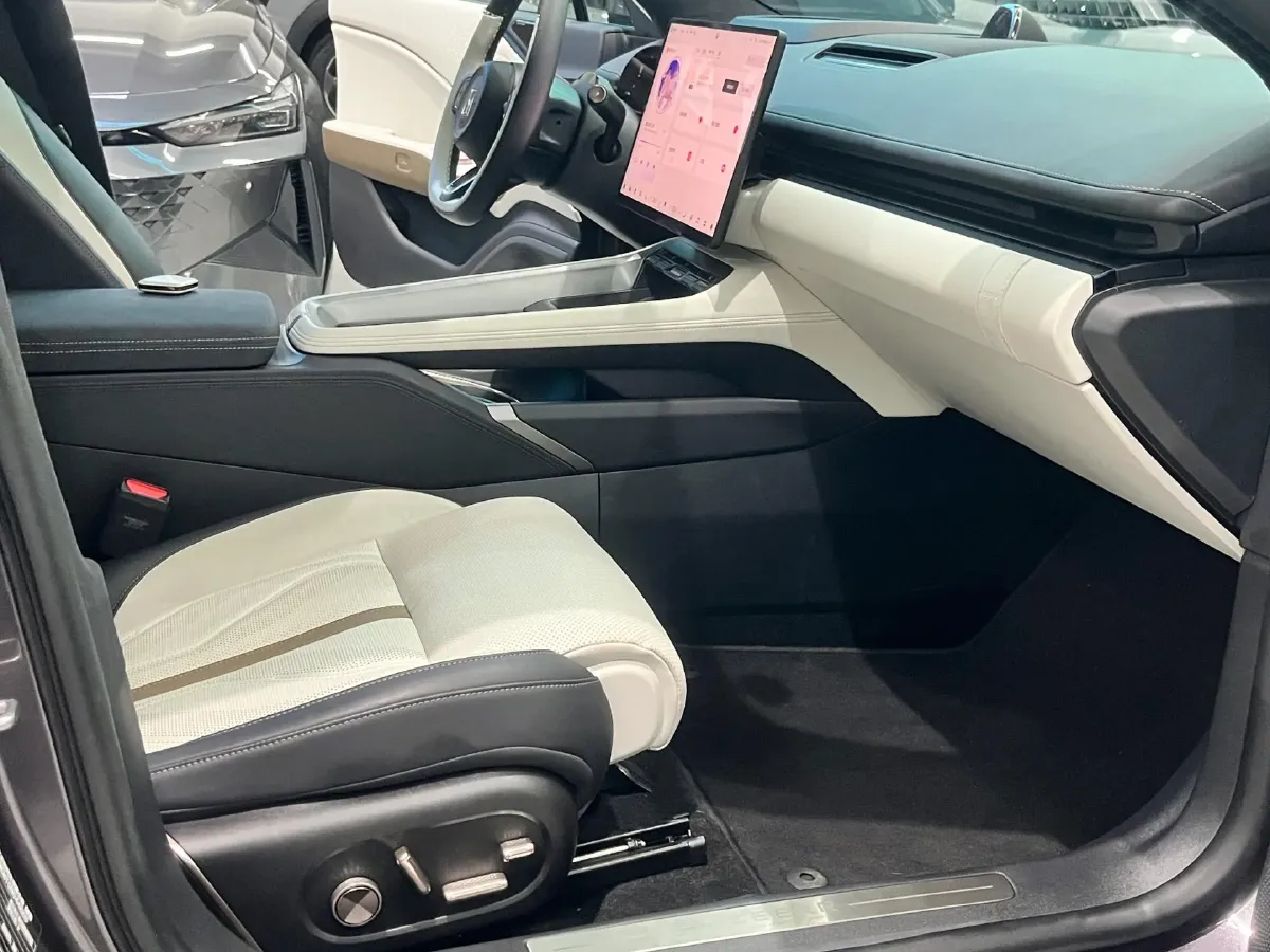 2025 Zeekr 007GT BEV 100.01KWH,autocango,china used car exporter,china ev exporter,chinese used car exporter,chinese used ev exporter