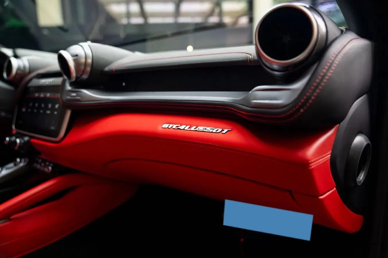 2017 Ferrari GTC4 Lusso 3.9T 609HP V8 7DCT,autocango,china used car exporter,china ev exporter,chinese used car exporter,chinese used ev exporter