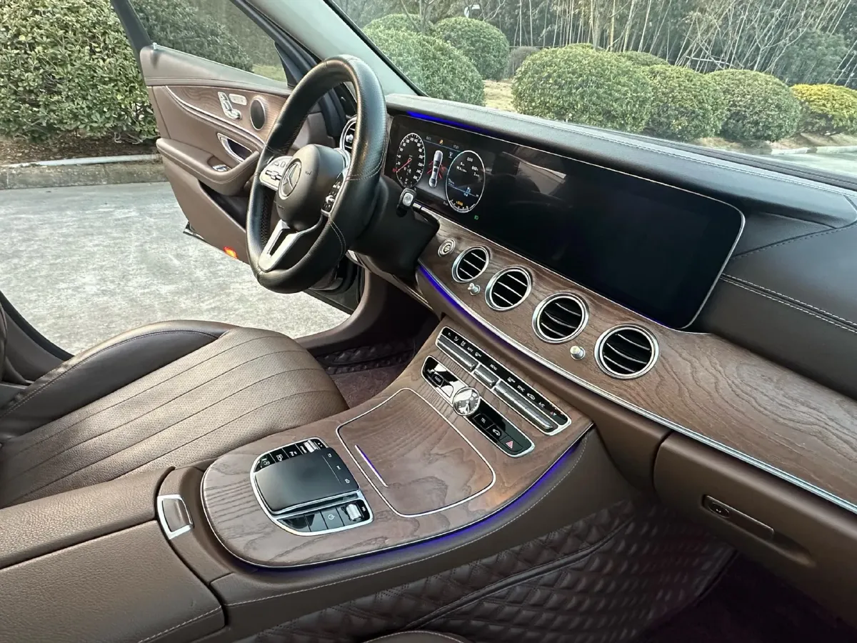 2020 Mercedes-Benz E Class 2.0T 258HP L4 9AT,autocango,china used car exporter,china ev exporter,chinese used car exporter,chinese used ev exporter