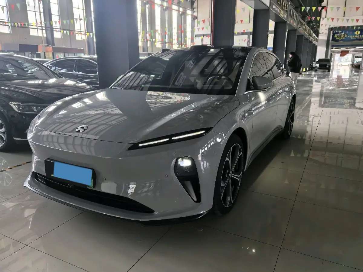 2023 NIO ET5T BEV 75KWH