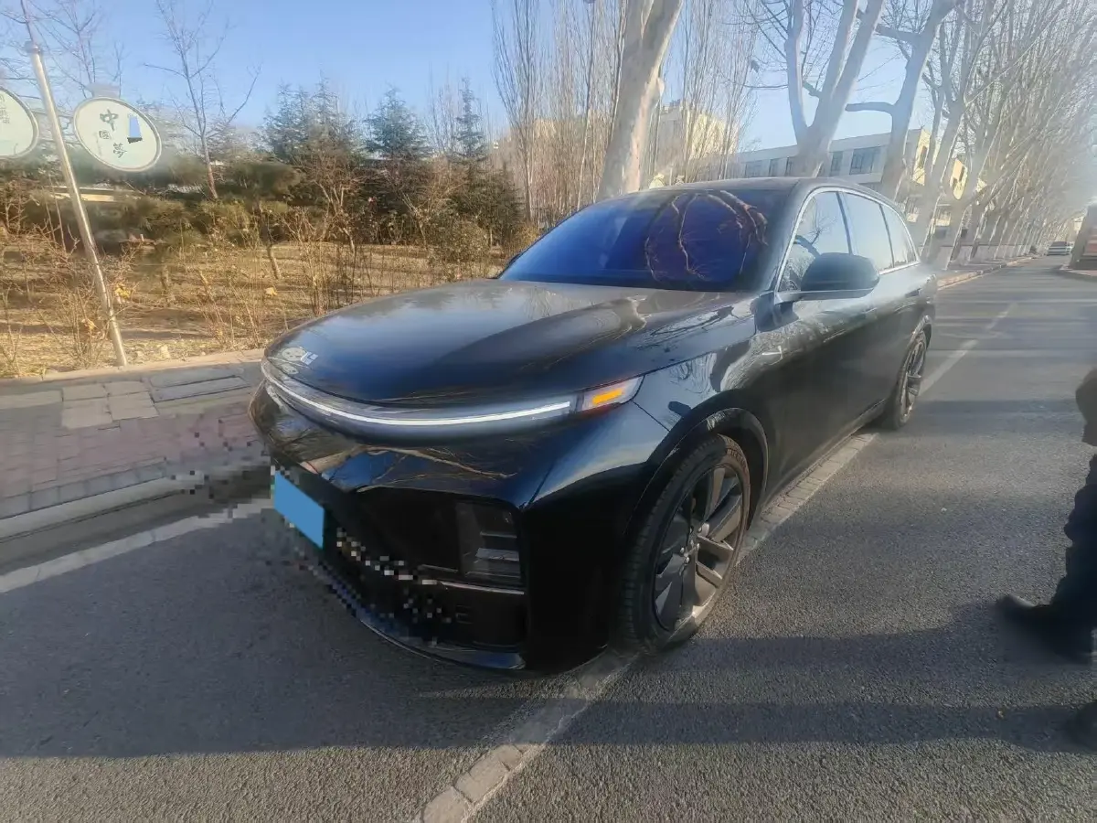 2024 MG Cyberster BEV 64KWH