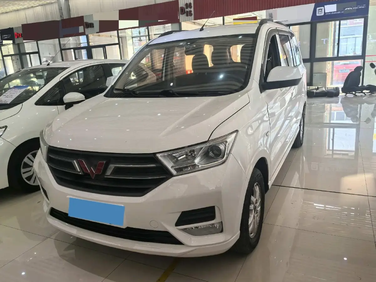 2019 WuLing HongGuang 1.5L 99HP L4 6MT