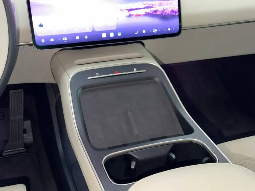 2025 NIO ET5 BEV,autocango,china used car exporter,china ev exporter,chinese used car exporter,chinese used ev exporter