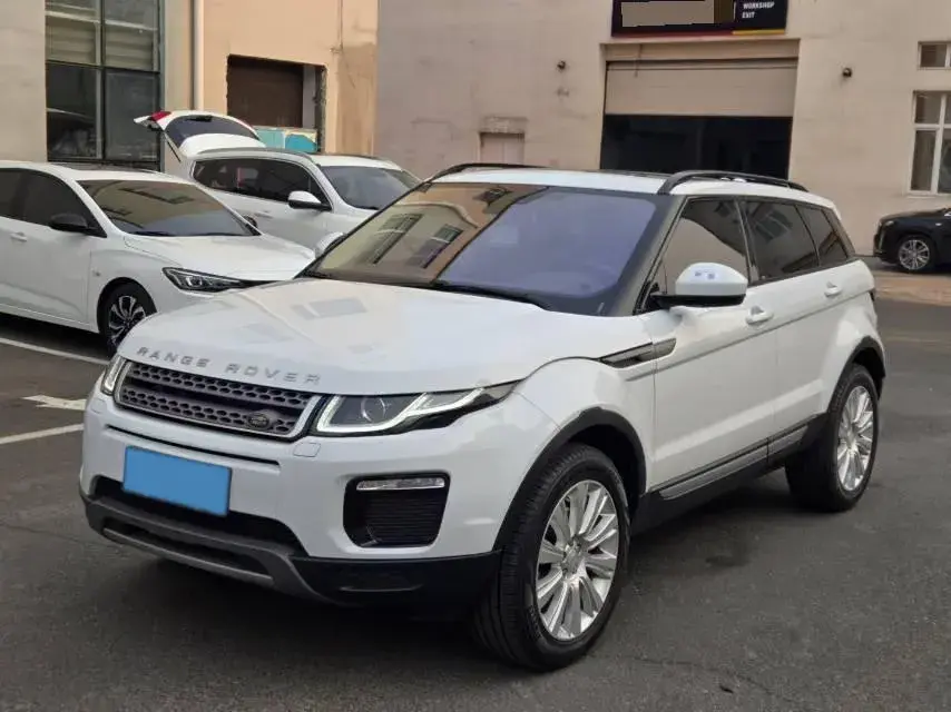 2018 Land Rover Range Rover Evoque 2.0T 241HP L4 9AT