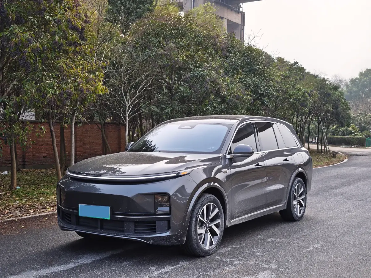 2023 Li L8 Range Extended 154HP REEV 40.9KWH