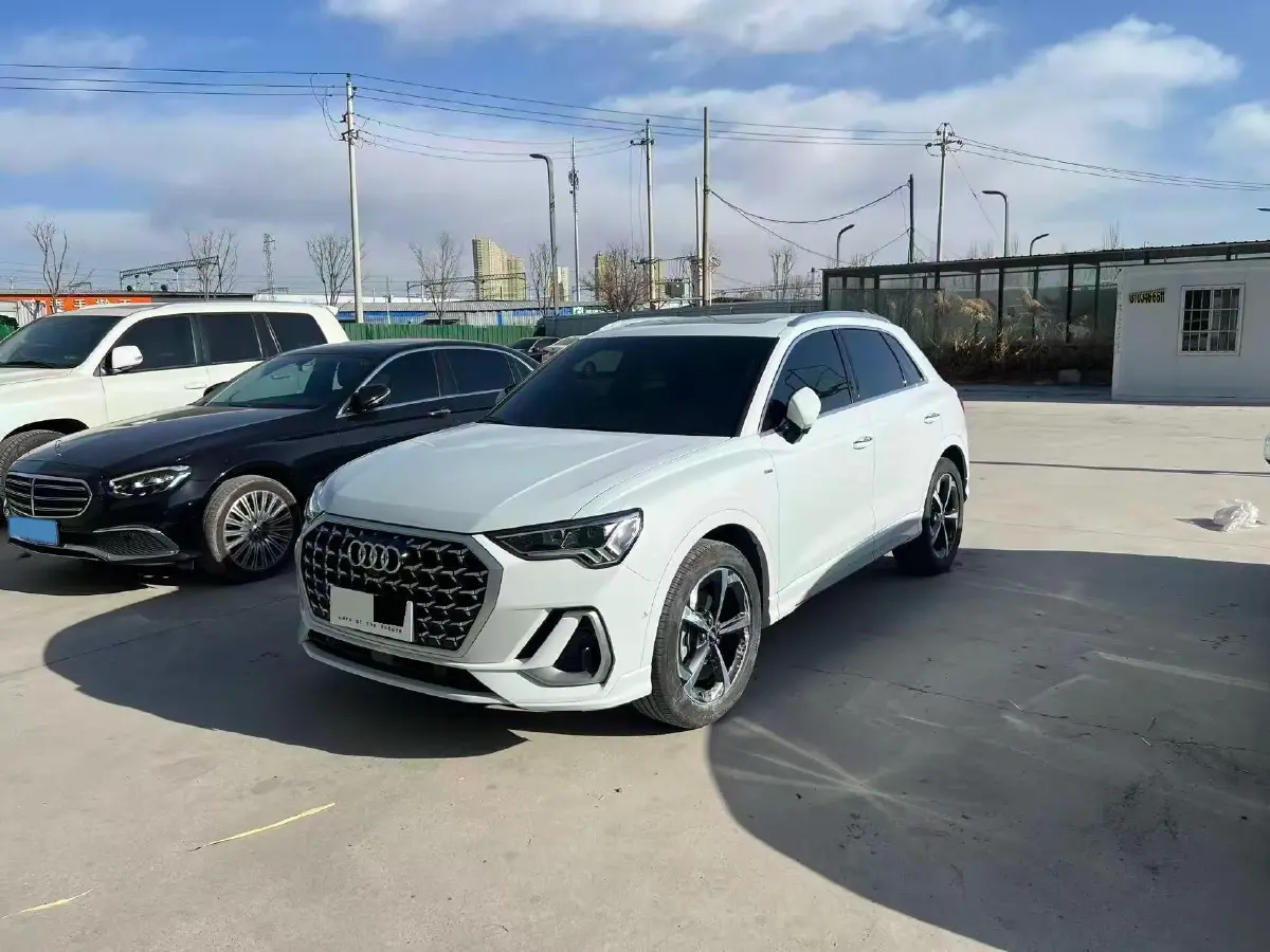 2024 Audi Q3 1.5T 160HP L4 7DCT