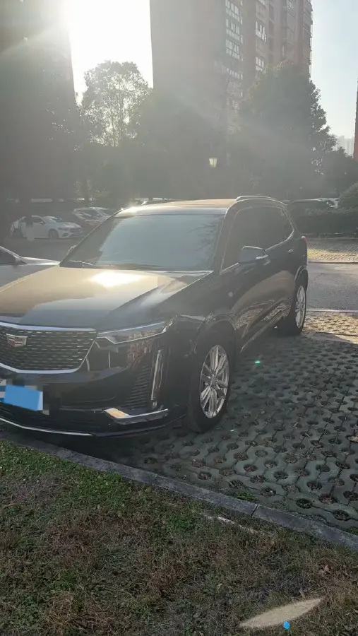 2022 Cadillac XT6 2.0T 237HP L4 9AT