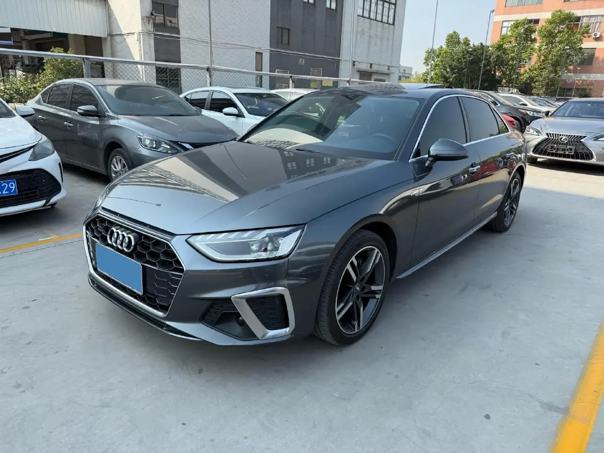 2020 Audi A4L 2.0T 190HP L4 7DCT