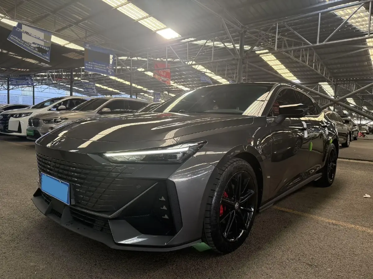 2022 ChangAn UNI-V 1.5T 188HP L4 7DCT