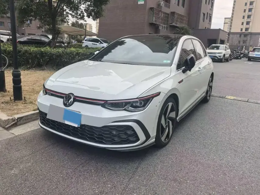 2023 Volkswagen GolfGTI 2.0T 220HP L4 7DCT