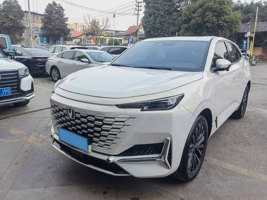 2023 ChangAn UNI-K 2.0T 233HP L4 8AT