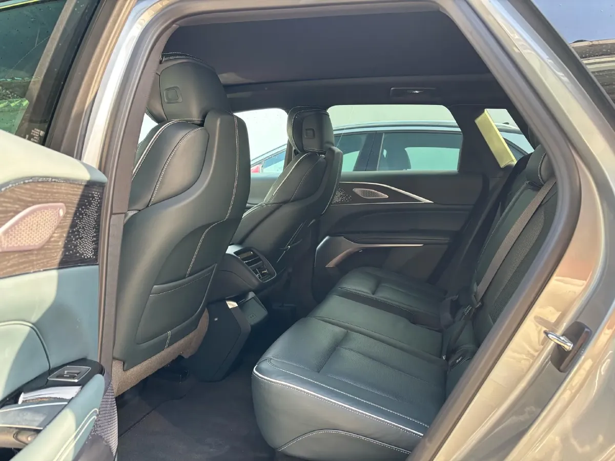 2022 Cadillac IQ Lyriq BEV 95.7KWH,autocango,china used car exporter,china ev exporter,chinese used car exporter,chinese used ev exporter