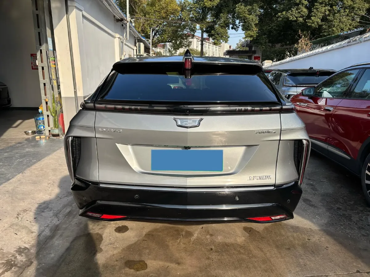 2022 Cadillac IQ Lyriq BEV 95.7KWH,autocango,china used car exporter,china ev exporter,chinese used car exporter,chinese used ev exporter