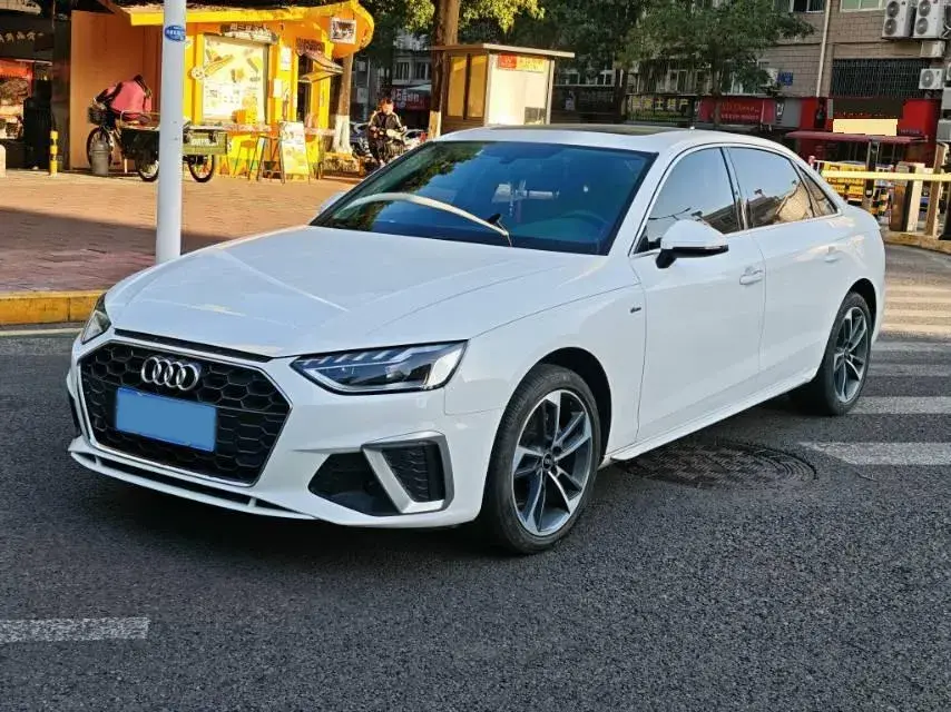 2023 Audi A4L 2.0T 190HP L4 7DCT