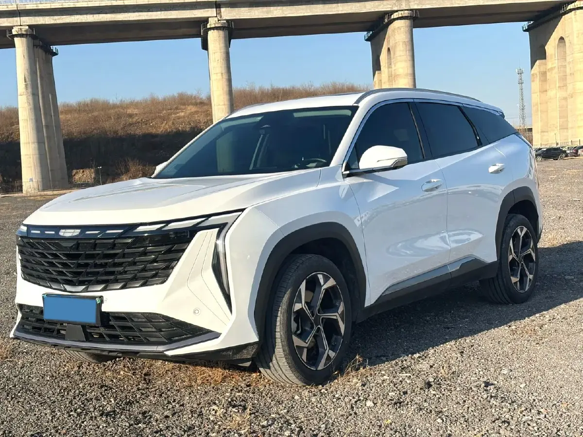 2024 Geely StarRay 1.5T 181HP L4 7DCT