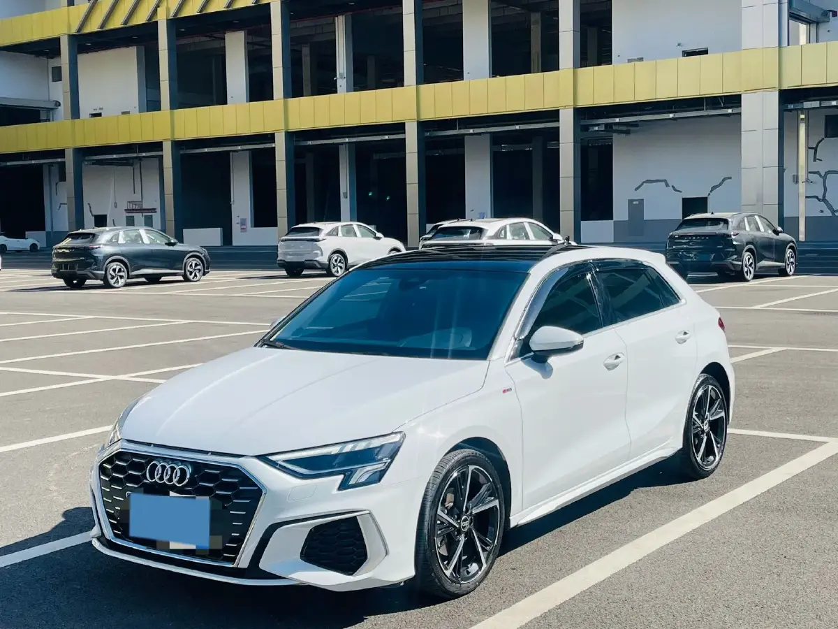 2022 Audi A3 1.4T 150HP L4 7DCT