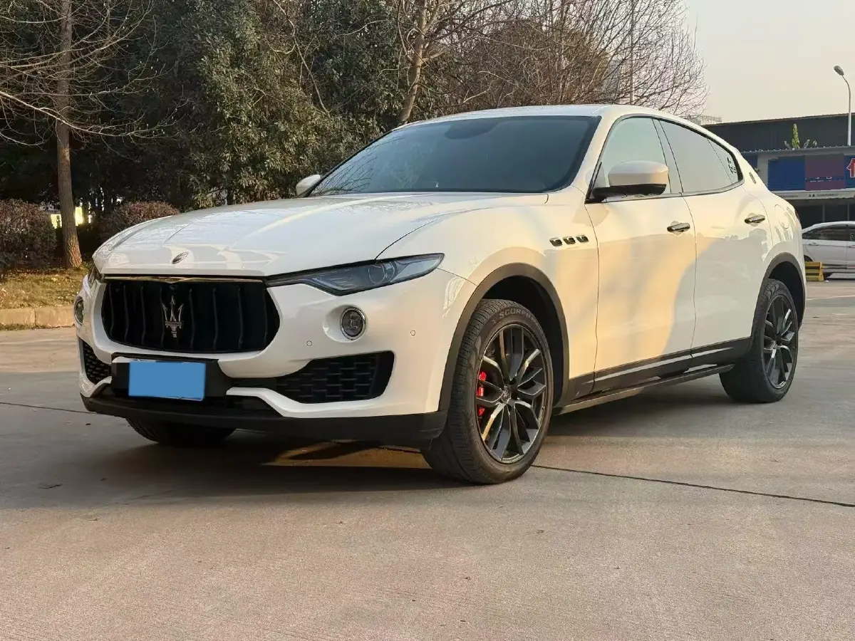 2018 Jaguar XJ 3.0T 340HP V6 8AT