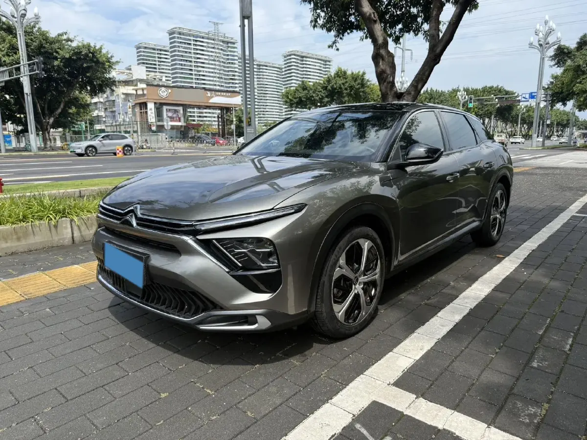 2022 Citroen C5 X 1.6T 175HP L4 8AT