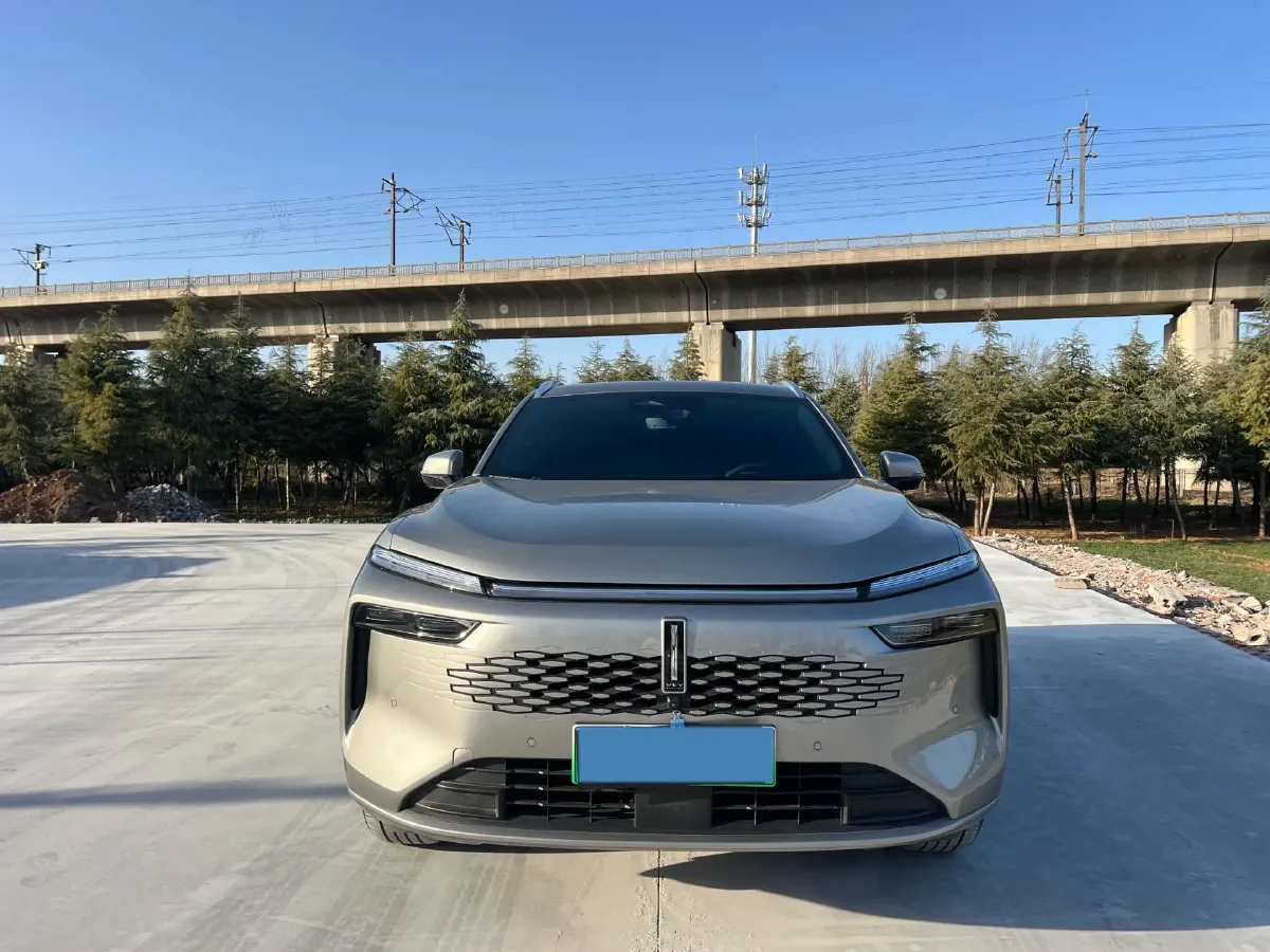 2023 WEY Mocha 1.5T 156HP L4 2DHT PHEV 34KWH,autocango,china used car exporter,china ev exporter,chinese used car exporter,chinese used ev exporter