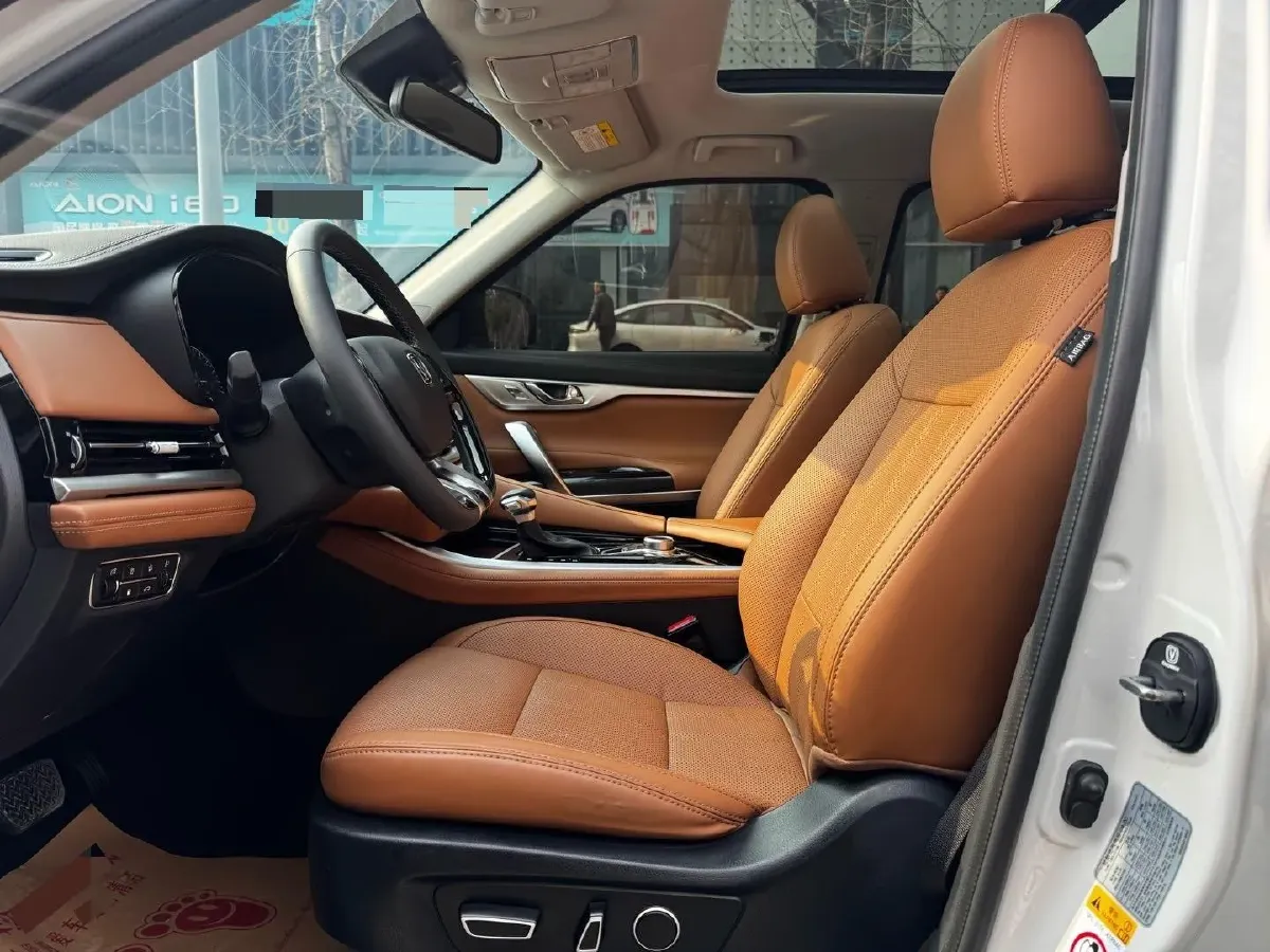 2021 ChangAn CS95 2.0T 233HP L4 6AT,autocango,china used car exporter,china ev exporter,chinese used car exporter,chinese used ev exporter