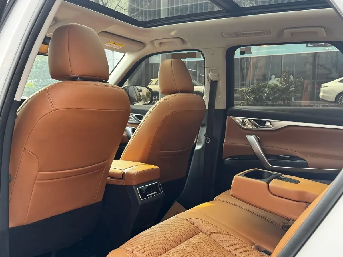 2021 ChangAn CS95 2.0T 233HP L4 6AT,autocango,china used car exporter,china ev exporter,chinese used car exporter,chinese used ev exporter