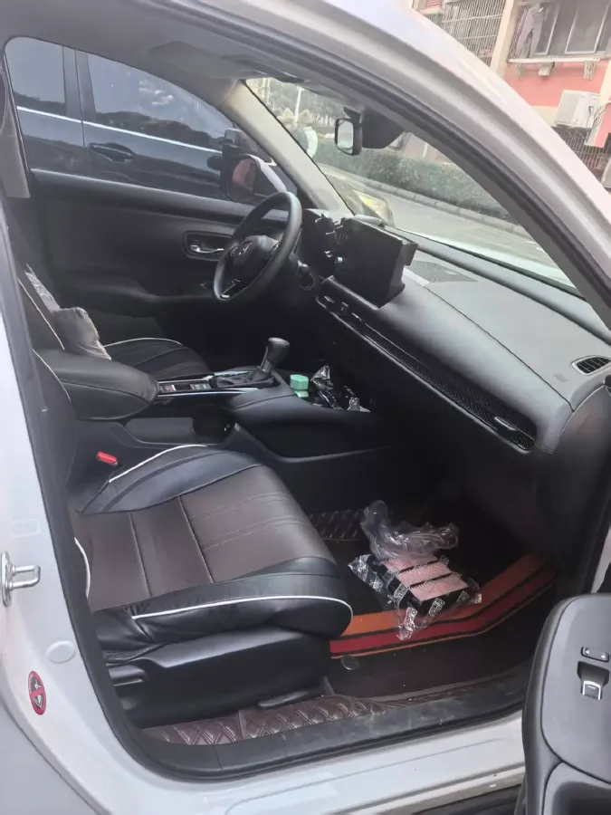 2023 Honda HR-V 1.5T 182HP L4 CVT,autocango,china used car exporter,china ev exporter,chinese used car exporter,chinese used ev exporter