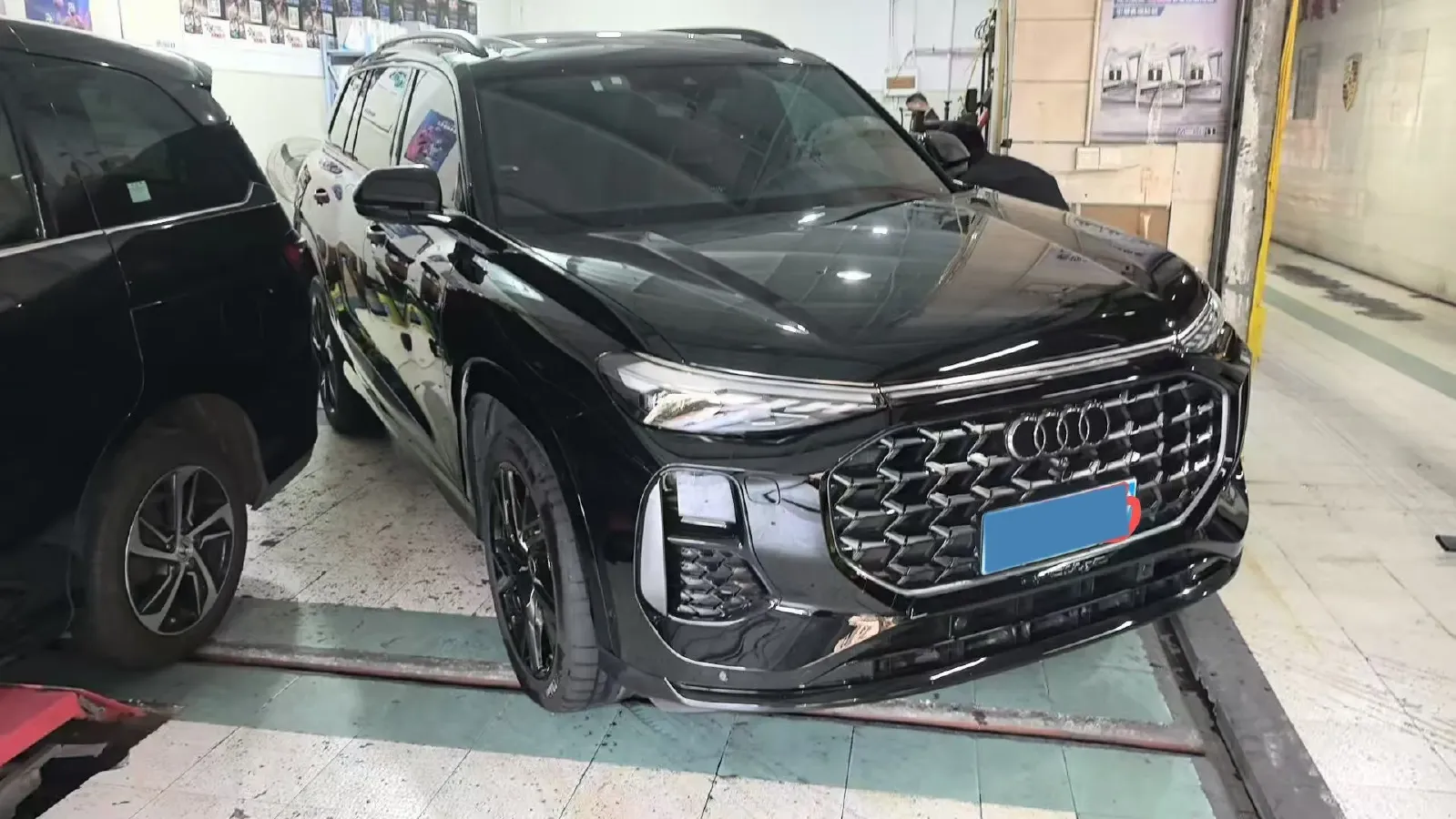 2024 Audi Q6 2.0T 265HP L4 7DCT,autocango,china used car exporter,china ev exporter,chinese used car exporter,chinese used ev exporter