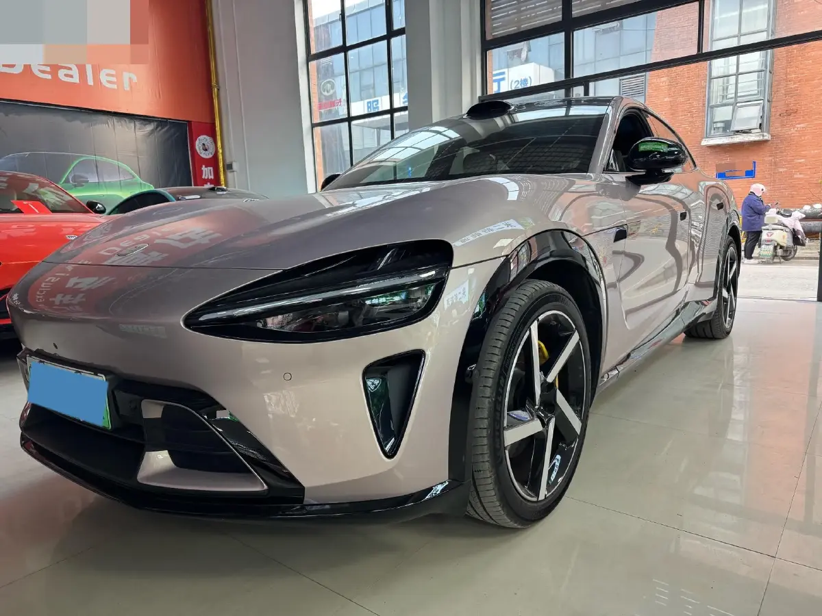 2025 MI YU7 BEV 101.7KWH