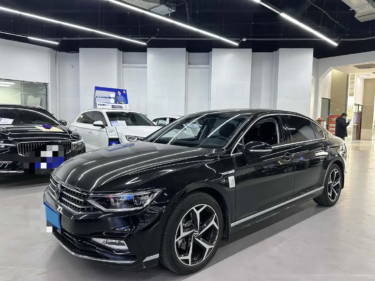 2023 Volkswagen Magotan 2.0T 186HP L4 7DCT