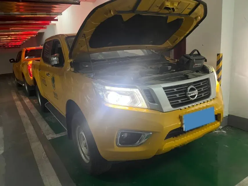 2023 Nissan Navara 2.5L 190HP L4 7AT,autocango,china used car exporter,china ev exporter,chinese used car exporter,chinese used ev exporter