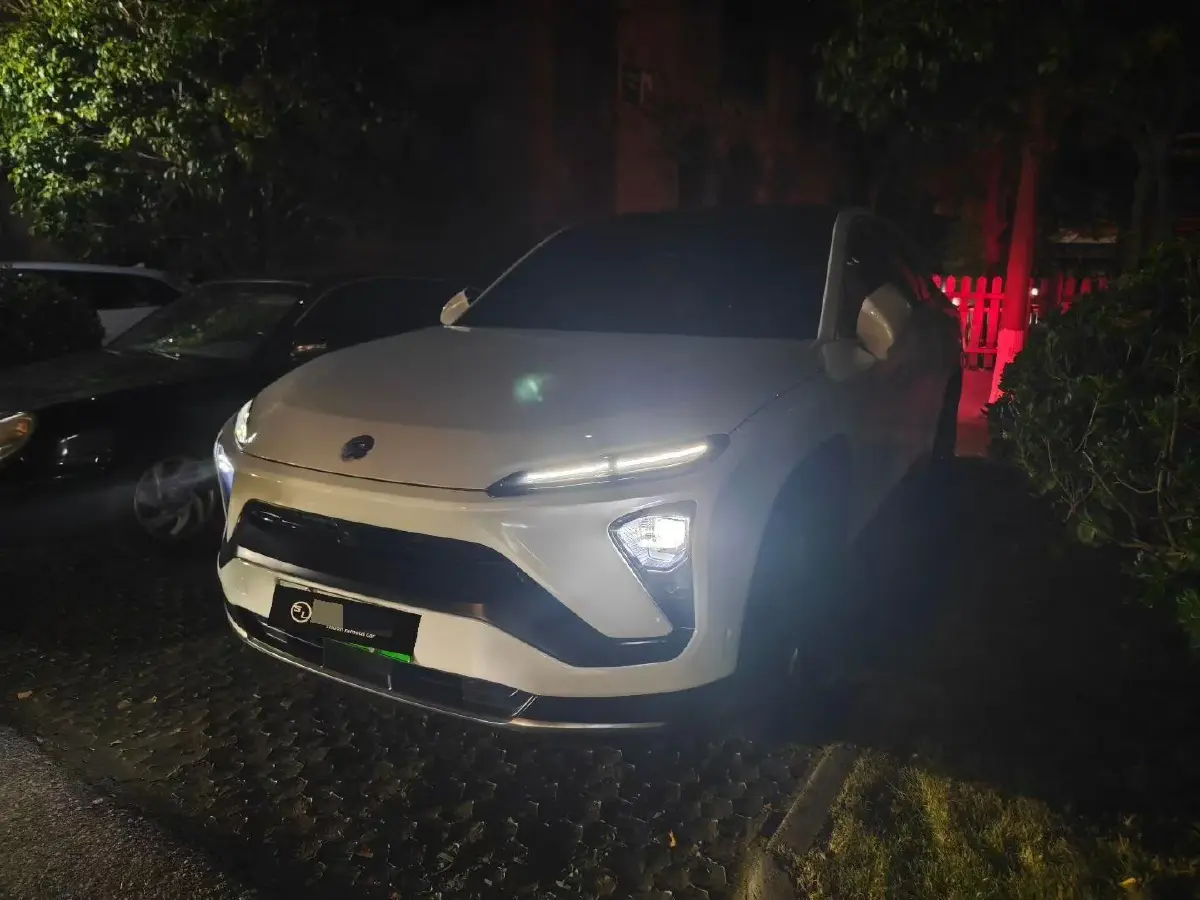 2022 NIO EC6 BEV 75KWH