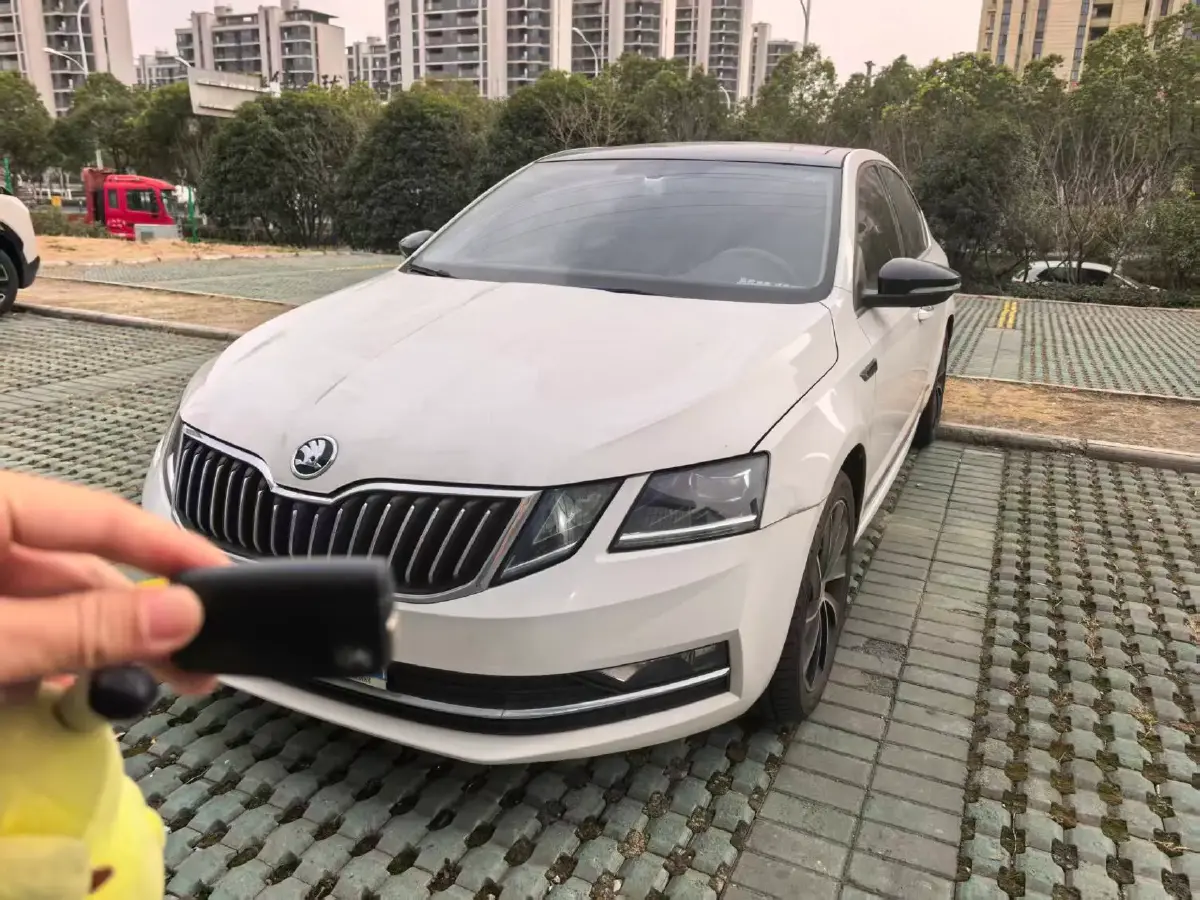 2019 Skoda Octavia 1.4T 150HP L4 7DCT