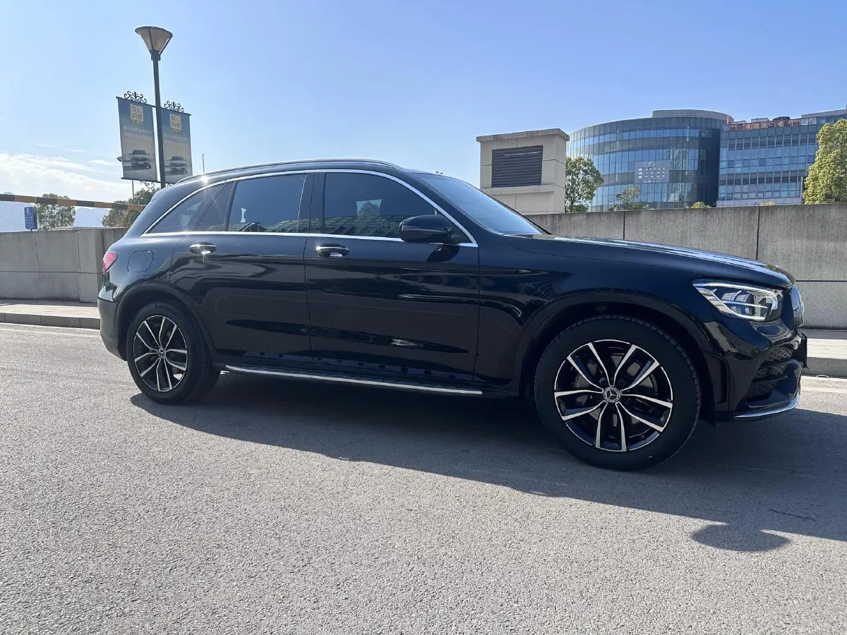 2021 Mercedes-Benz GLC Class 2.0T 258HP L4 9AT,autocango,china used car exporter,china ev exporter,chinese used car exporter,chinese used ev exporter