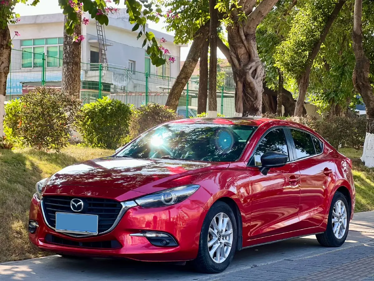 2017 Mazda 3 Axela 1.5L 117HP L4 6AT